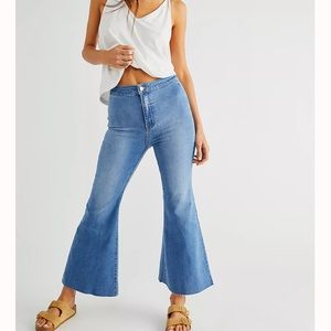 We the Free, Free People Youthquake Crop Flare Jeans, size 32